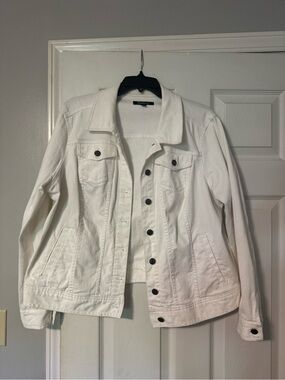 Relativity White Denim Jean Jacket - Women's Button-Front